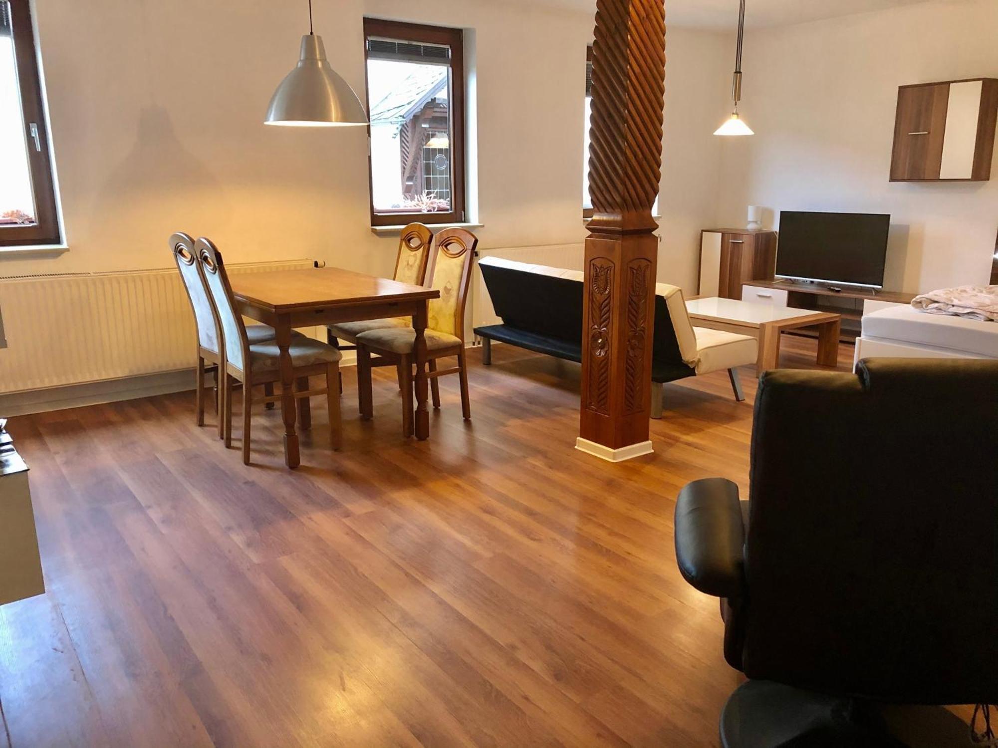 Ferienwohnung Familie Troeger Floh Экстерьер фото